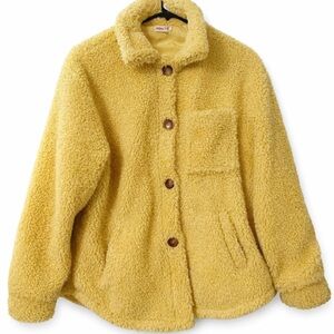 Small (fits M/L!) mustard Yellow Sherpa/Teddy button up jacket with pockets